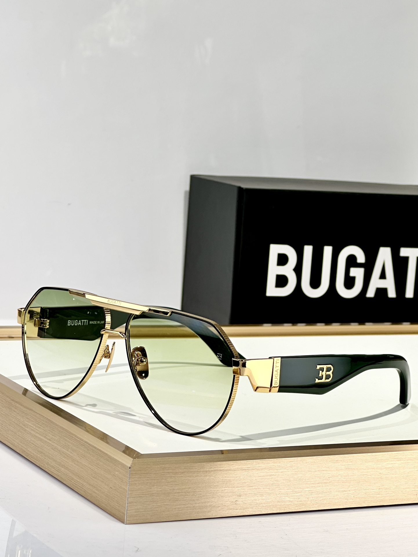  BUGATTI
MOD：18
Size：60口15 145
