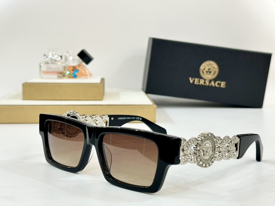  VERSACE
MOD：VE4484BU
Size：54口16 140
