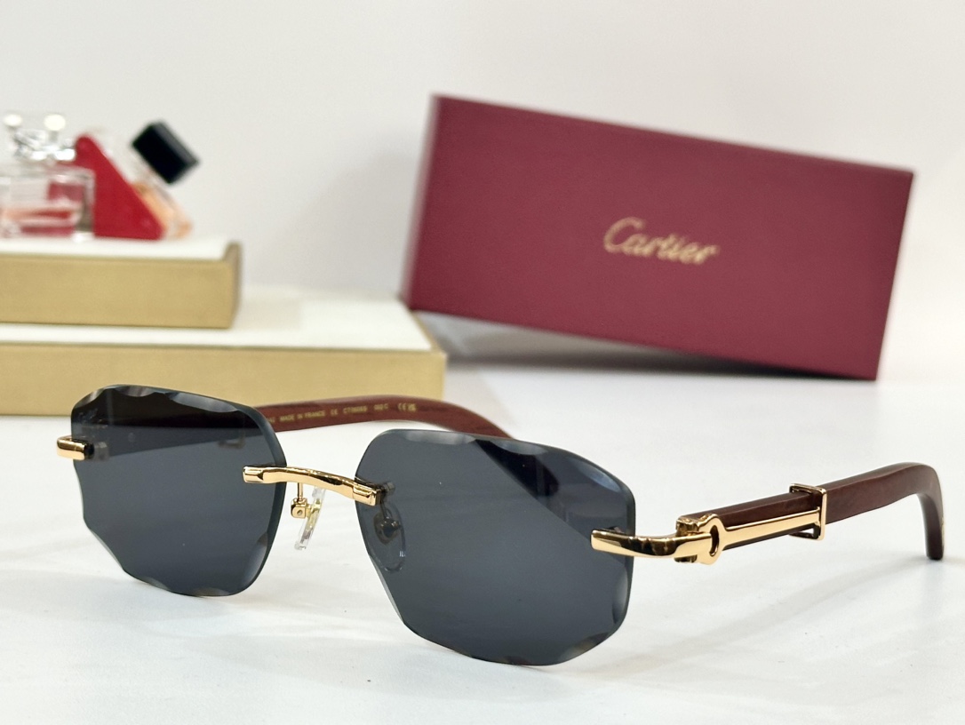  Cartier
MOD：CT0606S
Size：59口17 142
