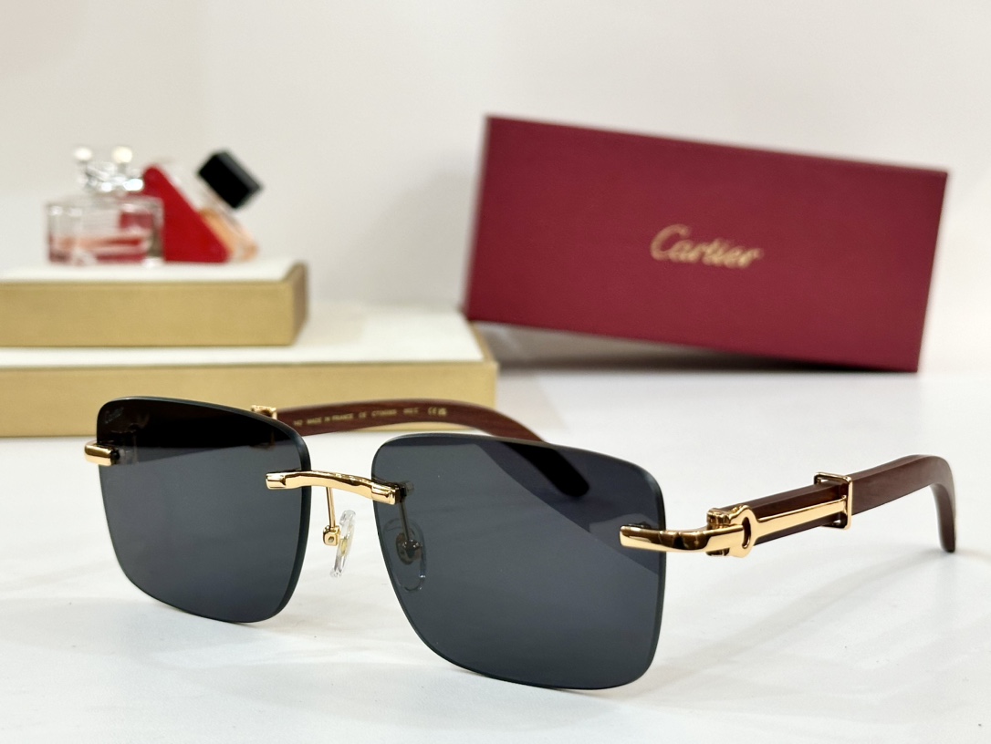  Cartier
MOD：CT0608S
Size：60口17 142
