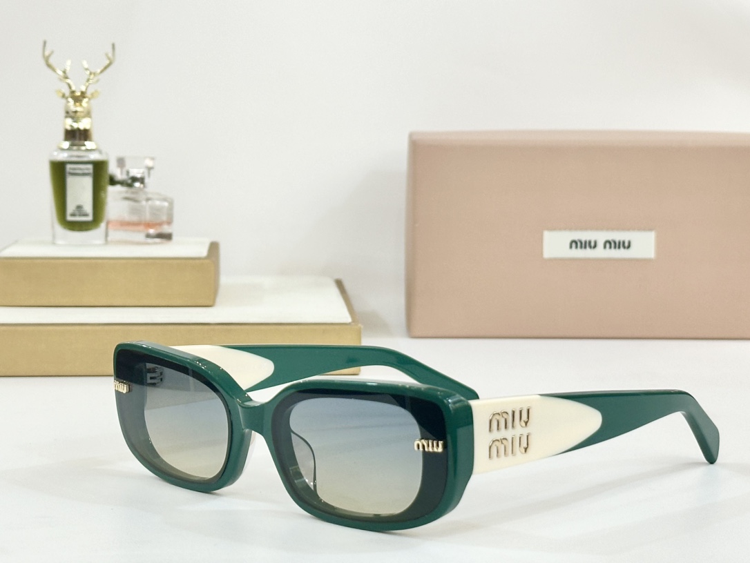  MIU MIU
MOD：MU15KS
Size：50口23 145
