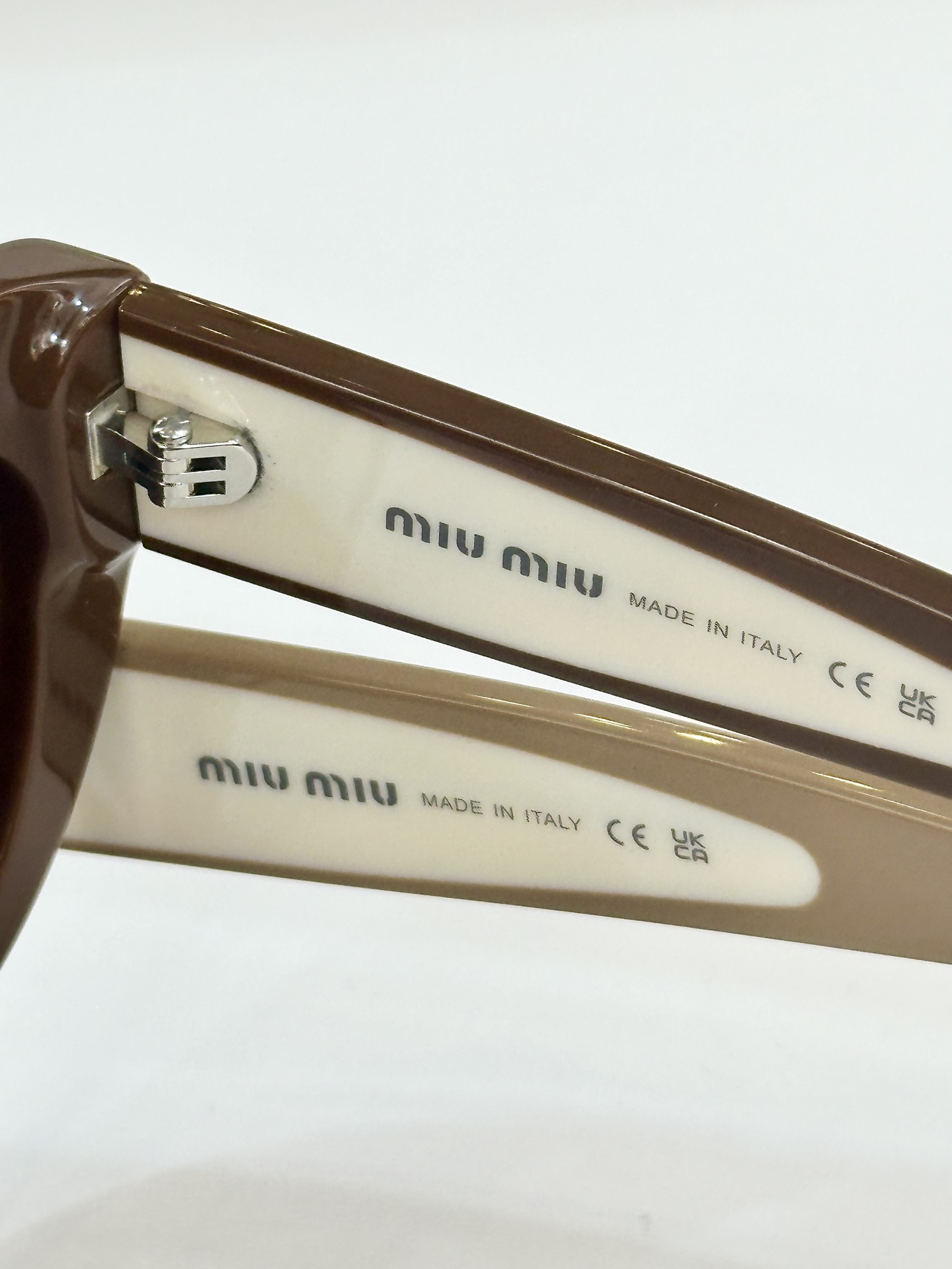  MIU MIU
MOD：MU08KS
Size：62口16 145
