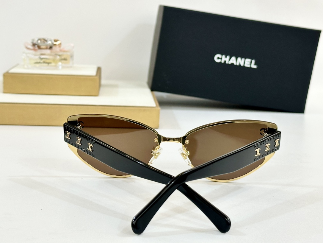  CHANEL
MOD：CH8053
Size：66口16-145
