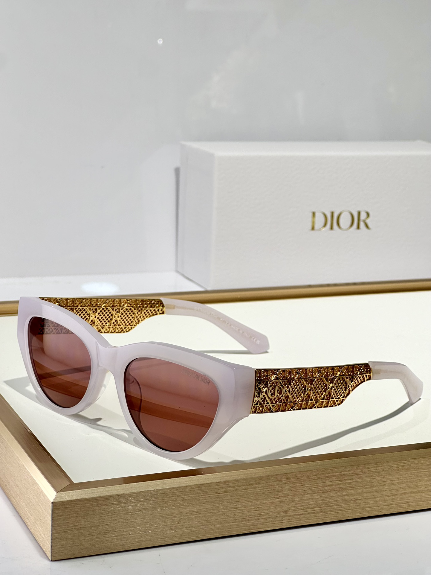  DIO*
MOD：DioResille B1I
Size：55口21 140
