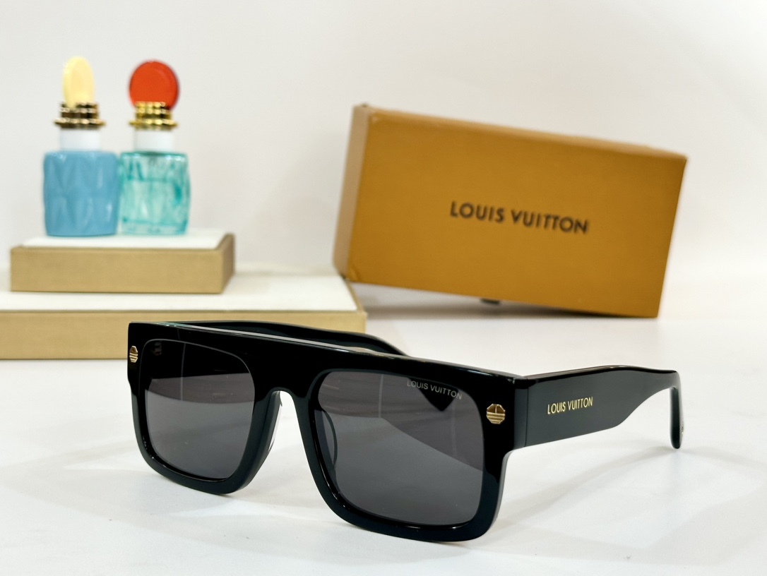  LOUIS VUITTON
MOD：LV Z1955
Size：54口20 145
