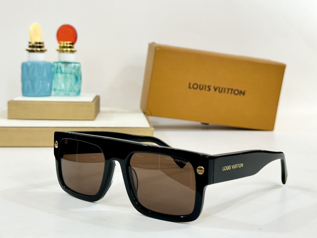  LOUIS VUITTON
MOD：LV Z1955
Size：54口20 145
