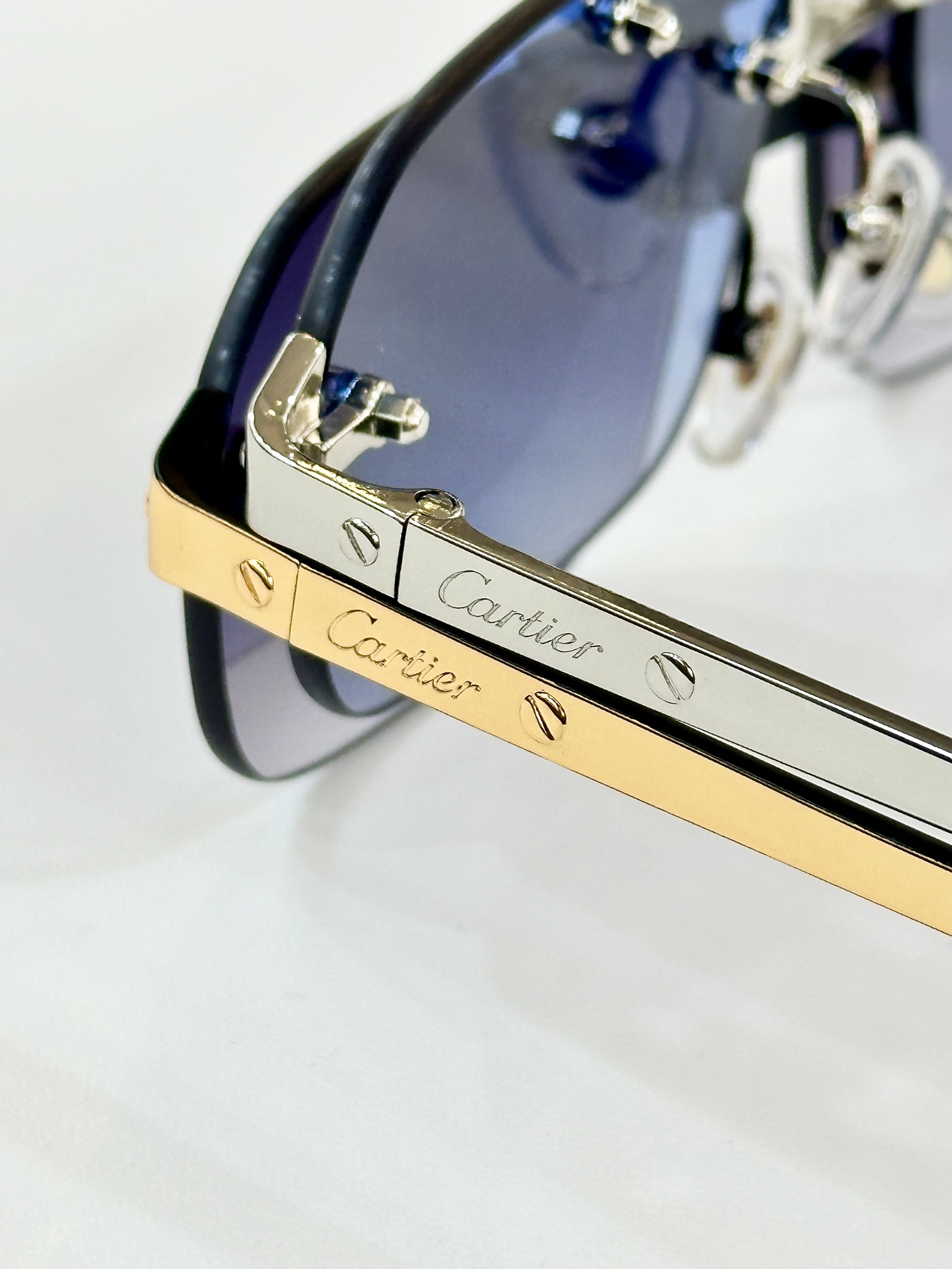  Cartier
MOD：CT0660S
Size：57口19-143
