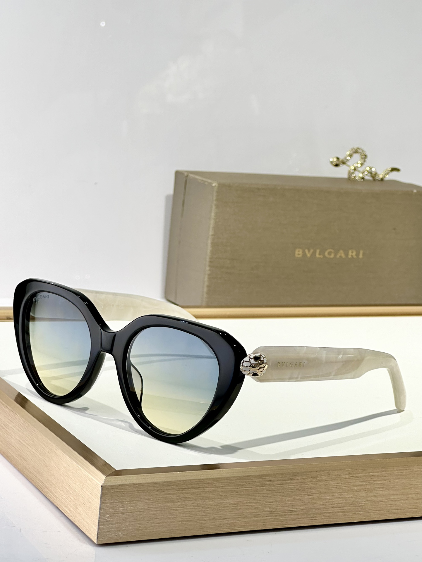  BVLGAR*
MODEL：BV50003I
SIZE：53口21-145
