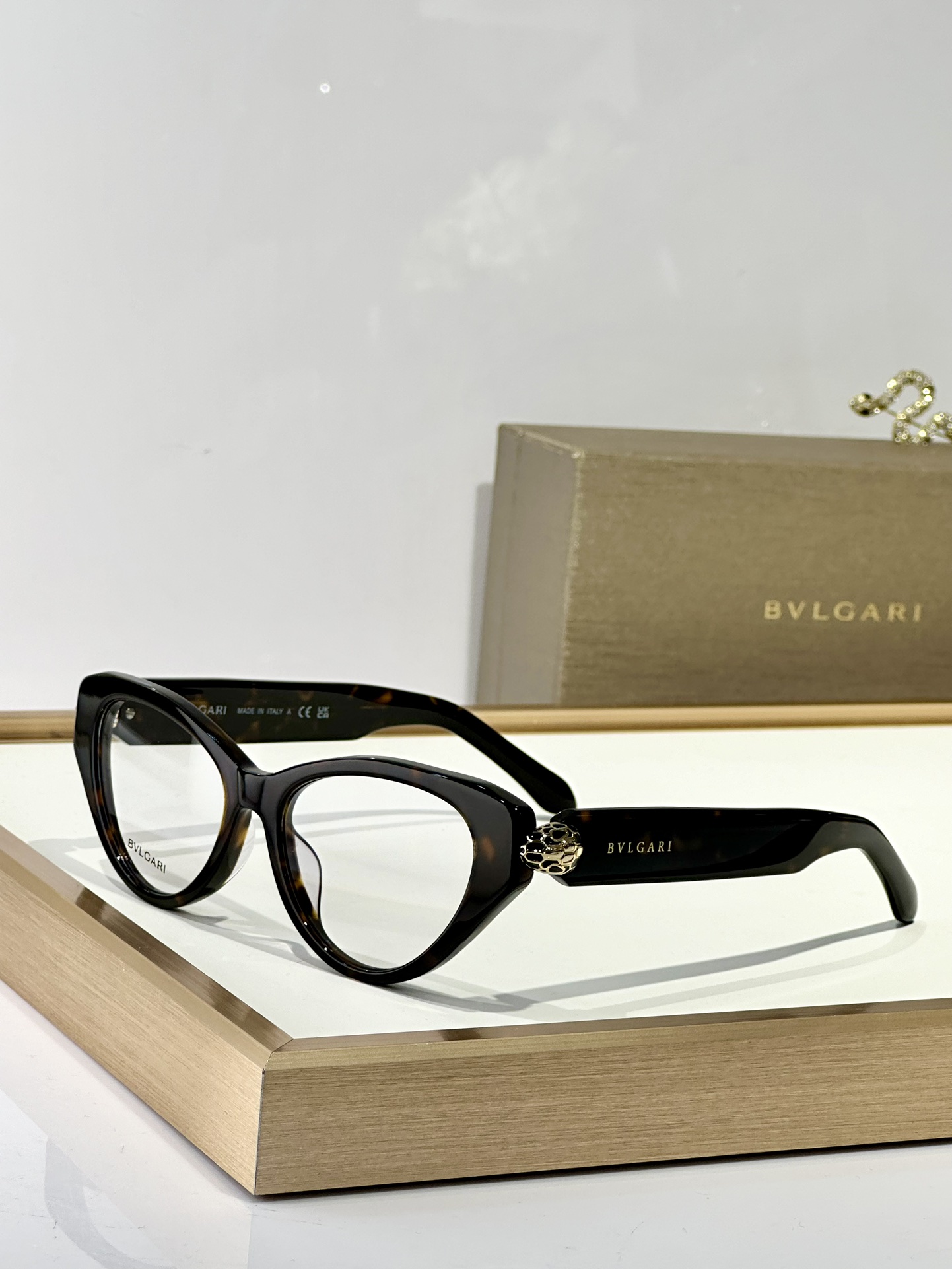  BVLGAR*
MODEL：BV50029I
SIZE：52口17-140
