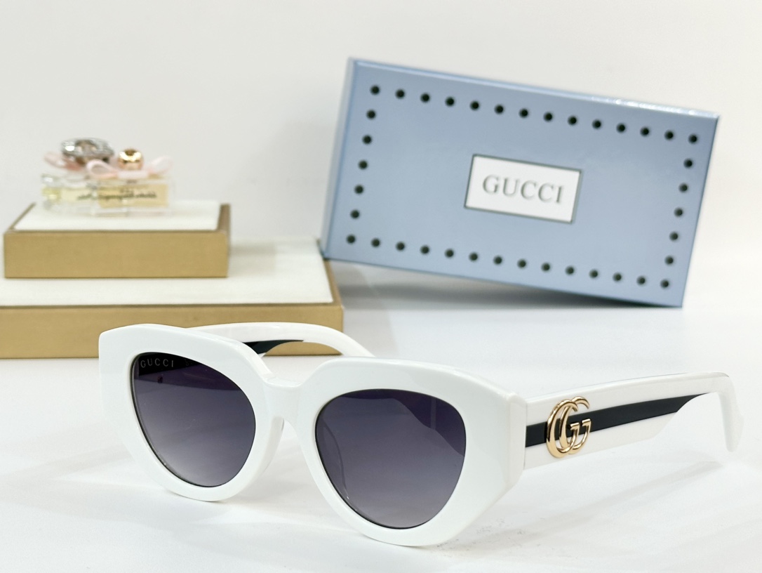  GUCCI
MOD：GG1421S
Size：52口20 145
