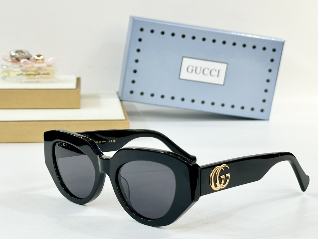  GUCCI
MOD：GG1421S
Size：52口20 145
