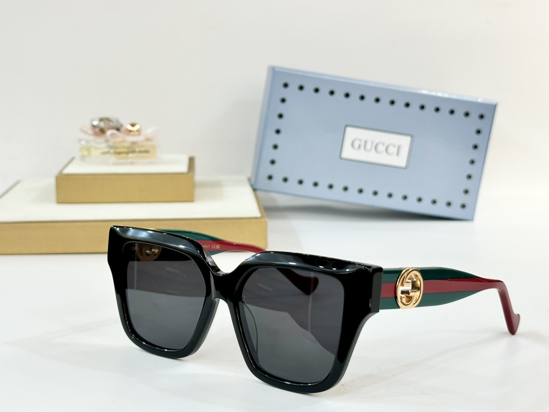  GUCC*
MODEL：GG1023S
SIZE：54口17–145
