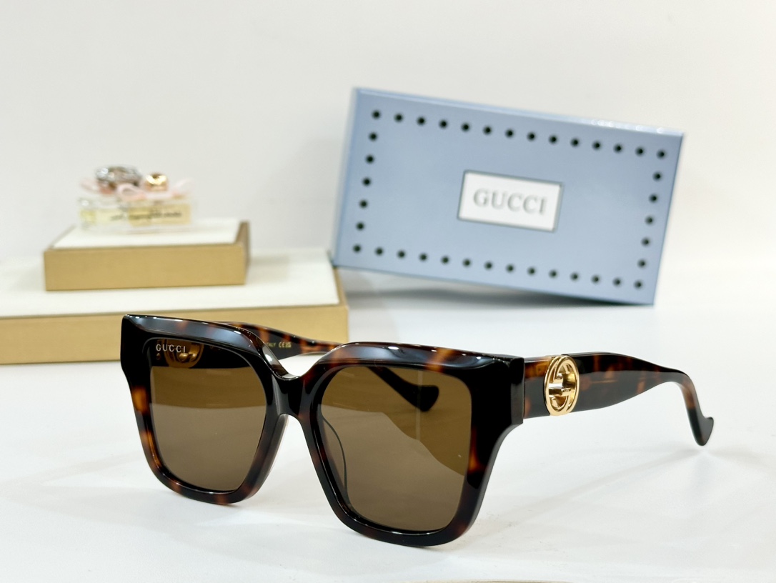  GUCC*
MODEL：GG1023S
SIZE：54口17–145
