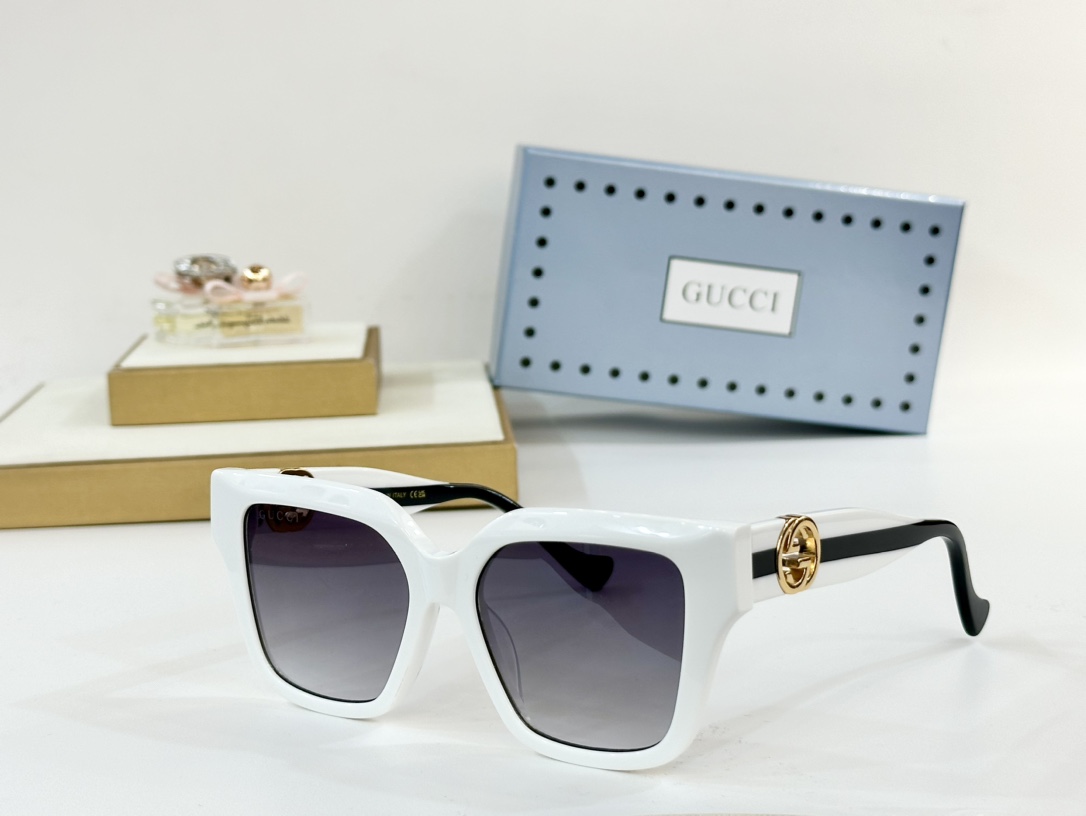 GUCC*
MODEL：GG1023S
SIZE：54口17–145
