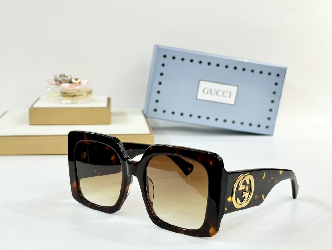  GUCC* 
MOD：GG1330S
SIZE55口22-142
