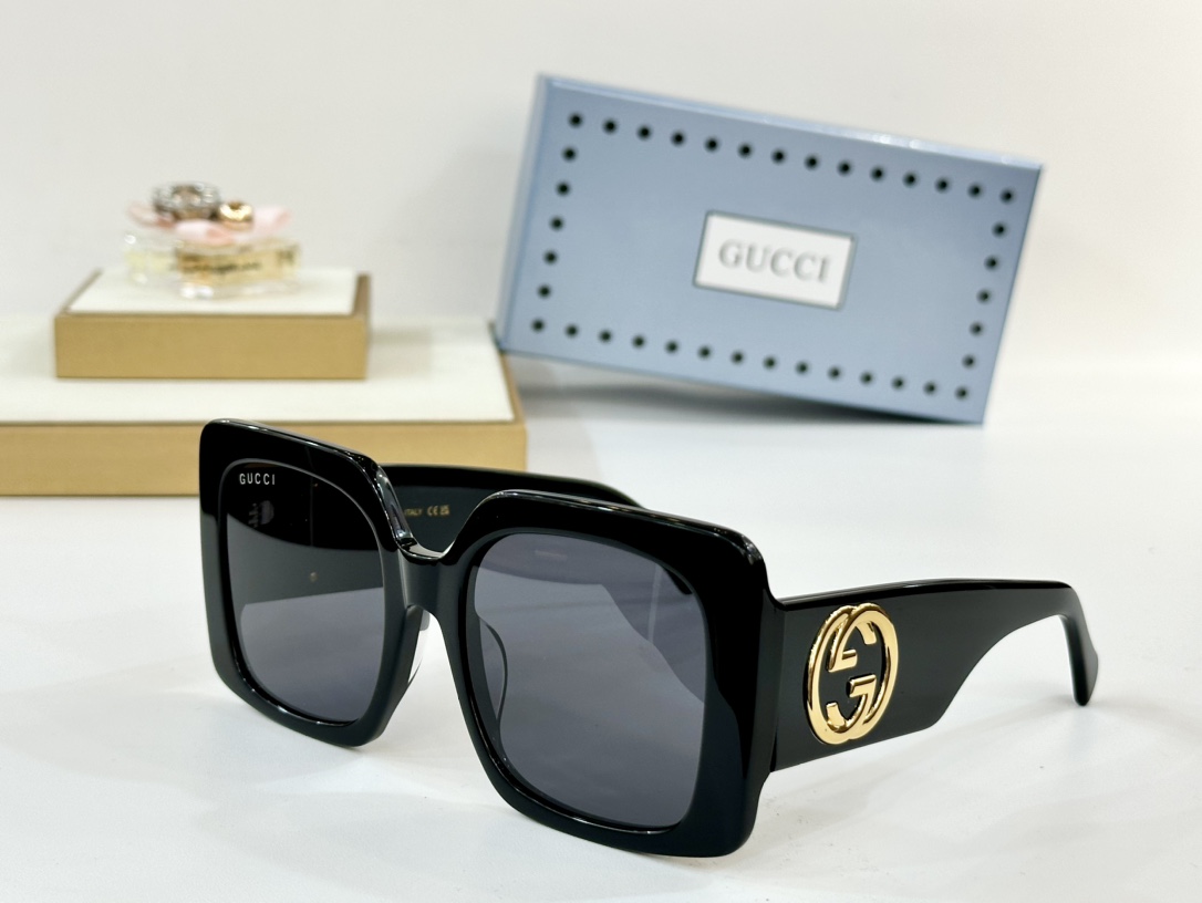  GUCC* 
MOD：GG1330S
SIZE55口22-142

