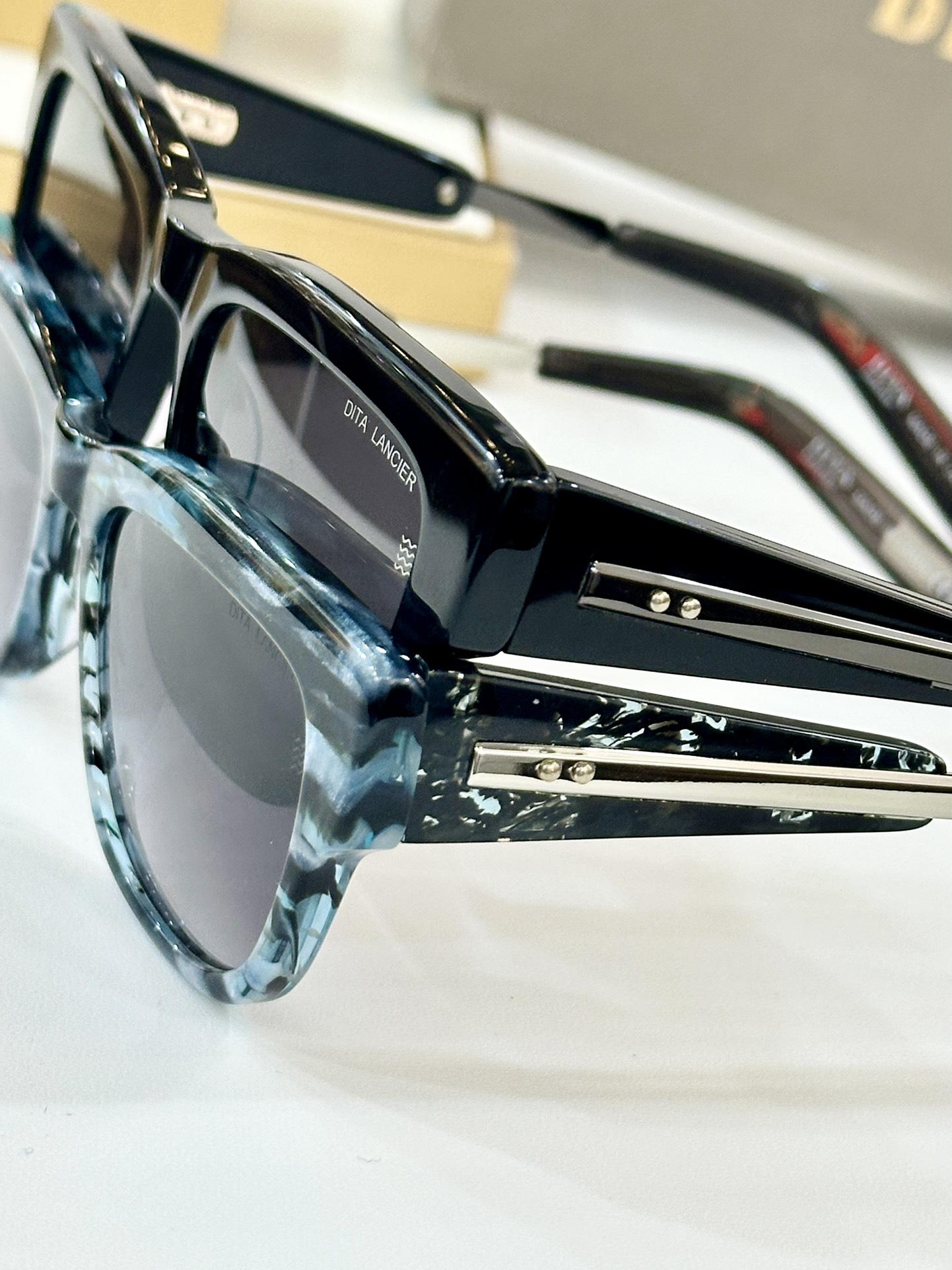  DITA
MODEL：LSA-704 
SIZE：59口19-140
