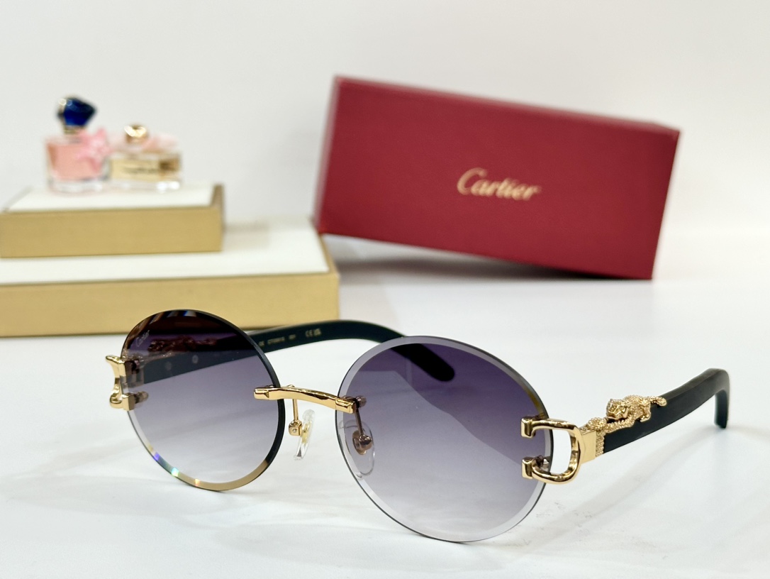  Cartier
MOD：CT0561S
Size：59口17 143
