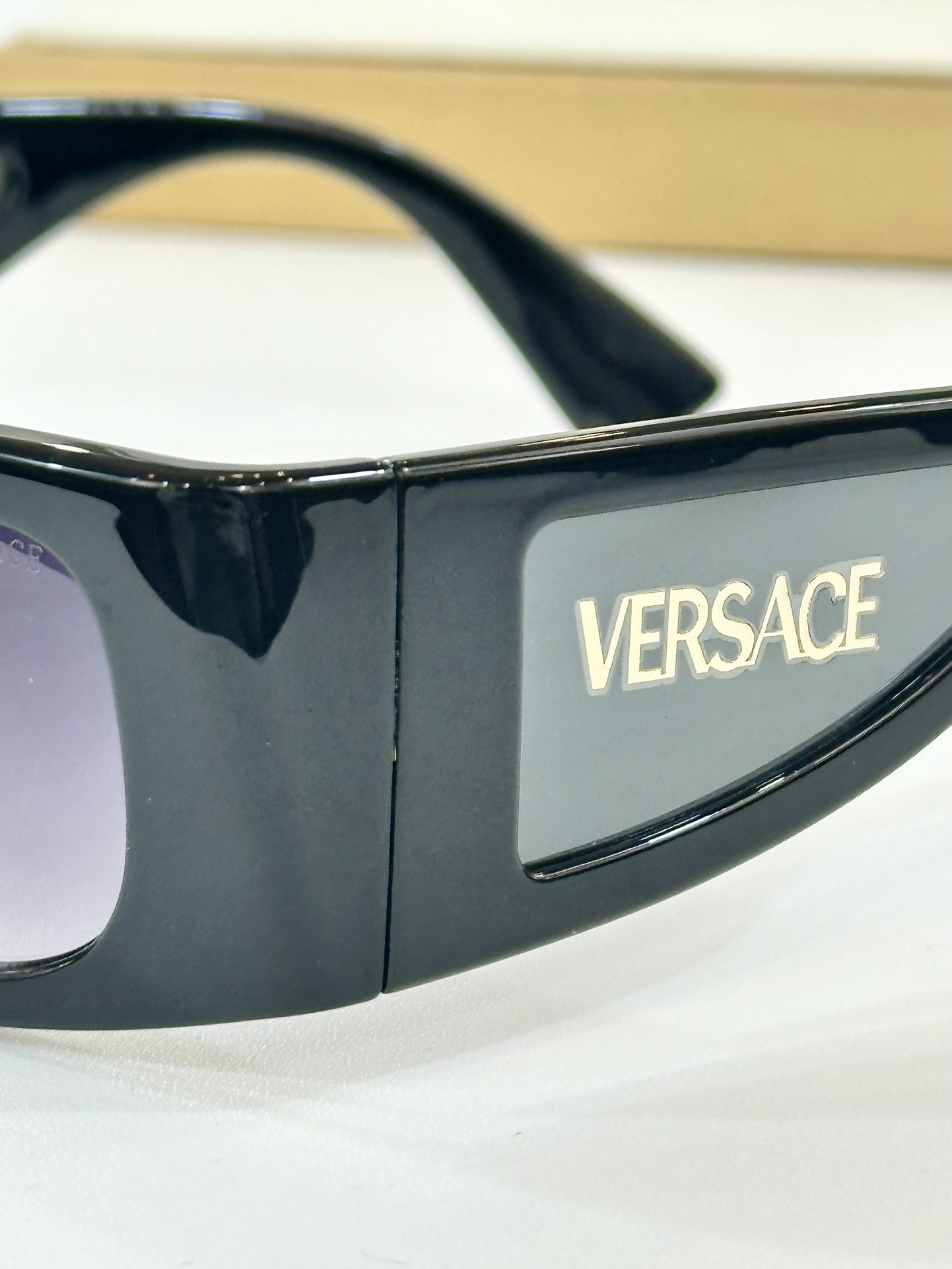  VERSACE
MOD：OVE4482
Size：57口16-135
