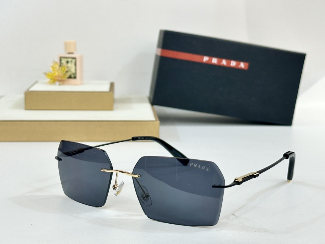  PRADA
MOD：5G170
Size：51口20-150


