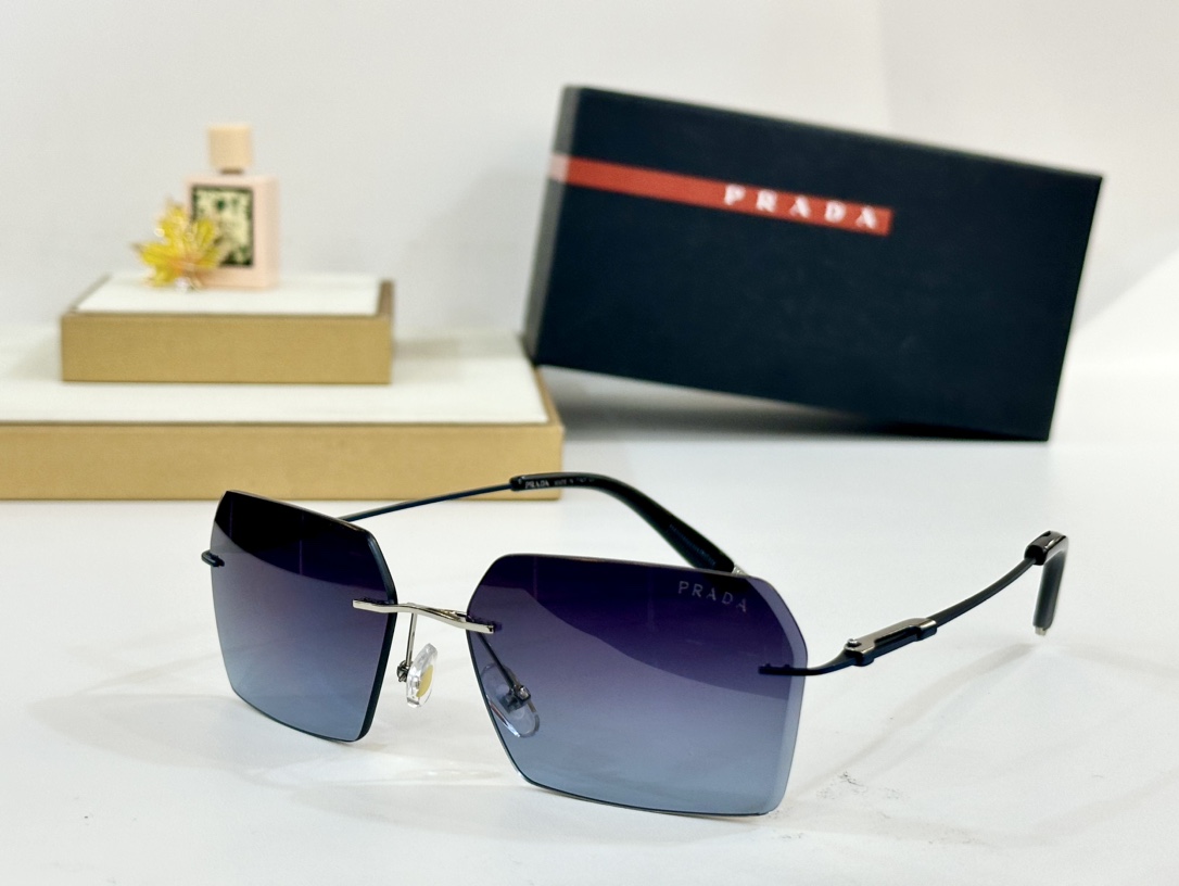  PRADA
MOD：5G170
Size：51口20-150

