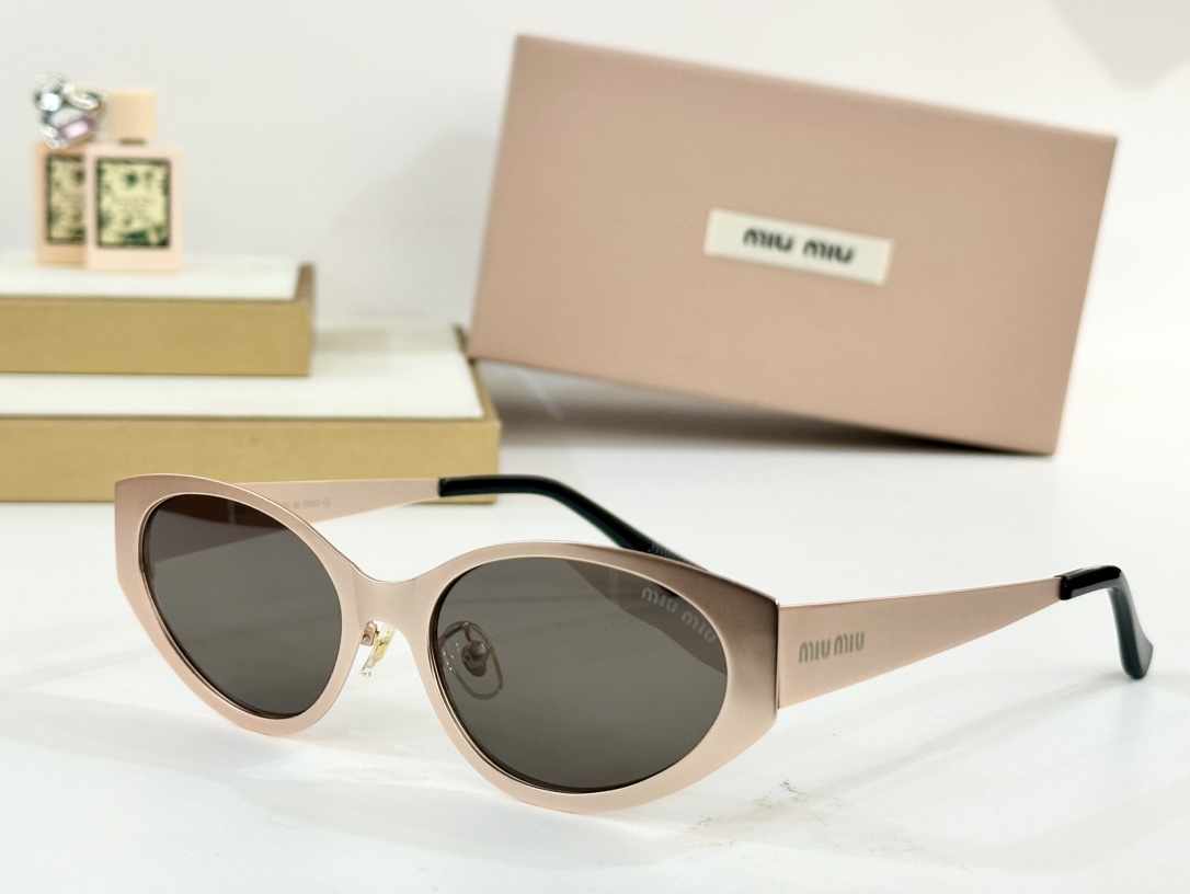  MIU MIU
MOD：SMU A60
Size：56口18-152
