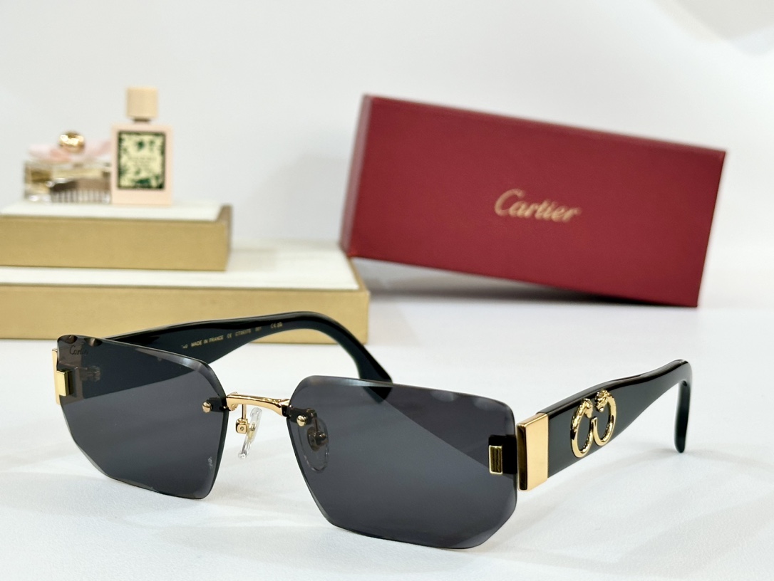  Cartier
MOD：CT0637S
Size：60口19 140
