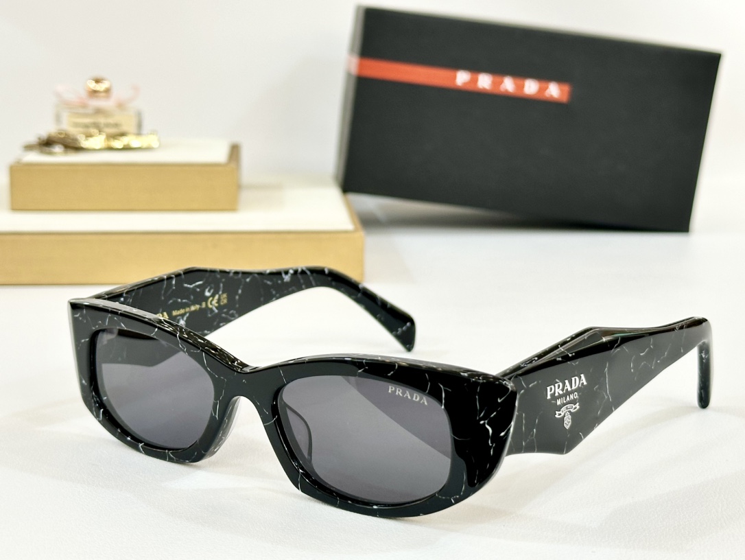  PRADA
MODEL：SPR1792
SIZE：51口19-145
