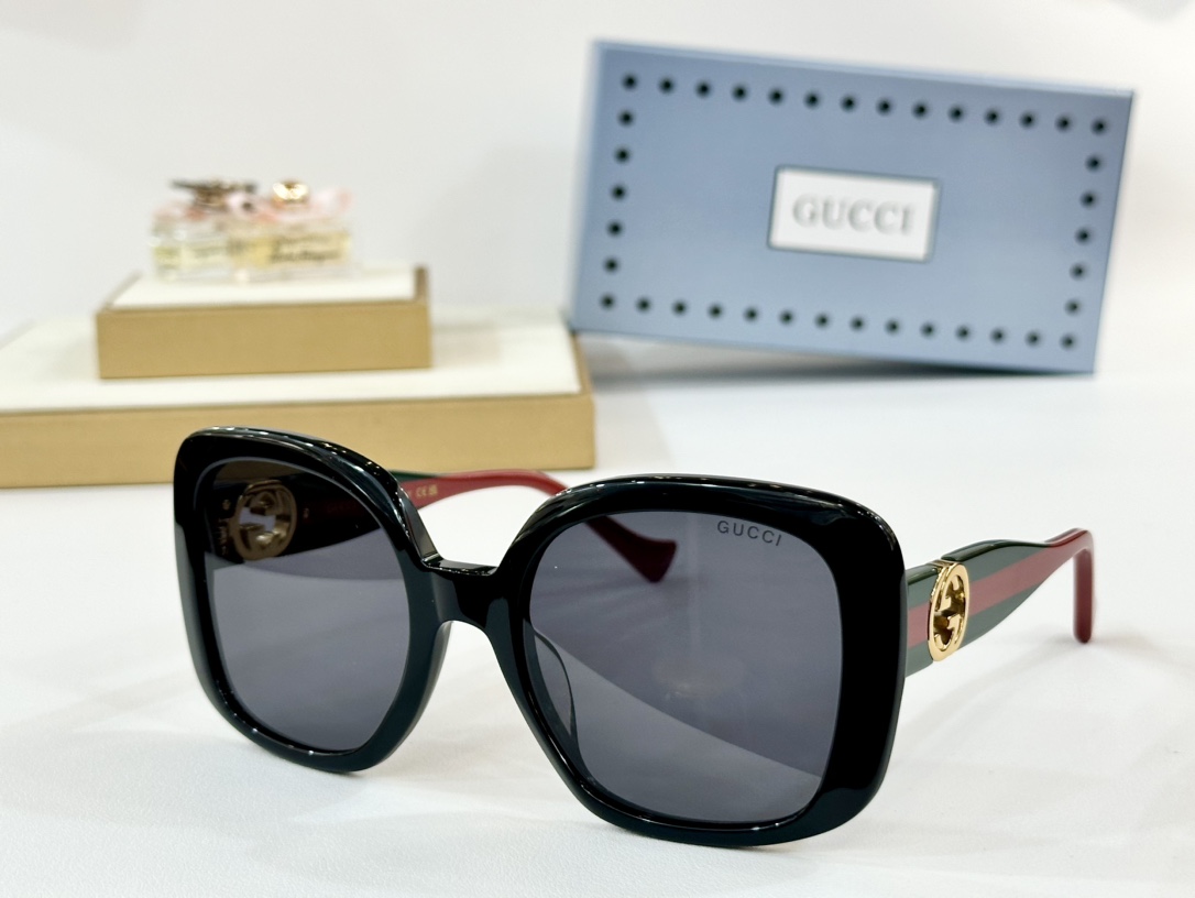  GUCCI
MOD：GG1029S
Size：56口21 142

