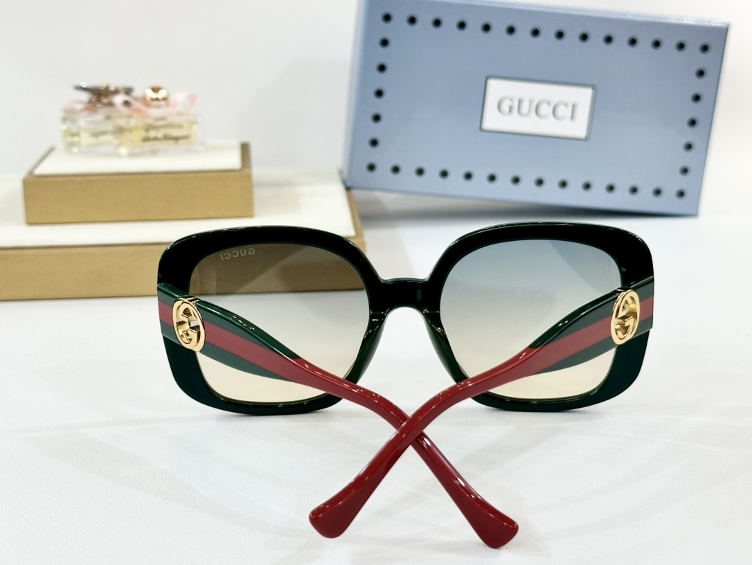  GUCCI
MOD：GG1029S
Size：56口21 142

