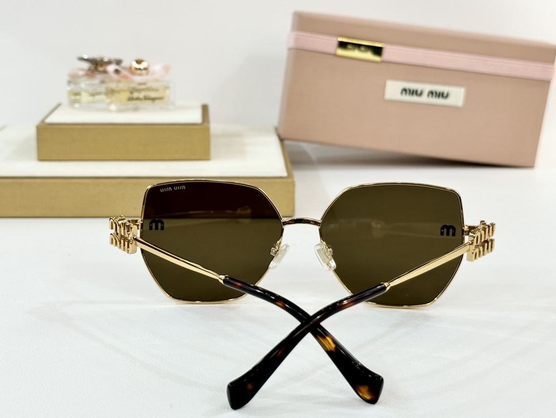  MIU MIU 
MOD：MU57ZS
Size：58口18 145
