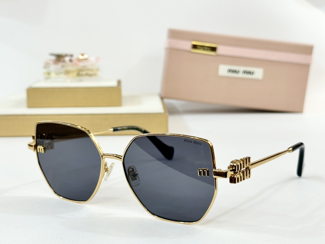  MIU MIU 
MOD：MU57ZS
Size：58口18 145
