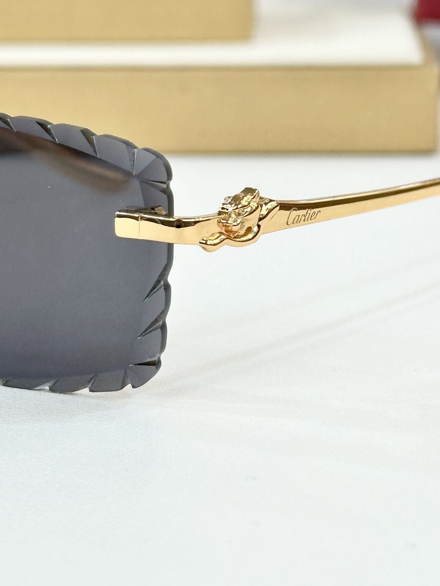 Cartier
MOD：CT0682S
Size：56口18 137
