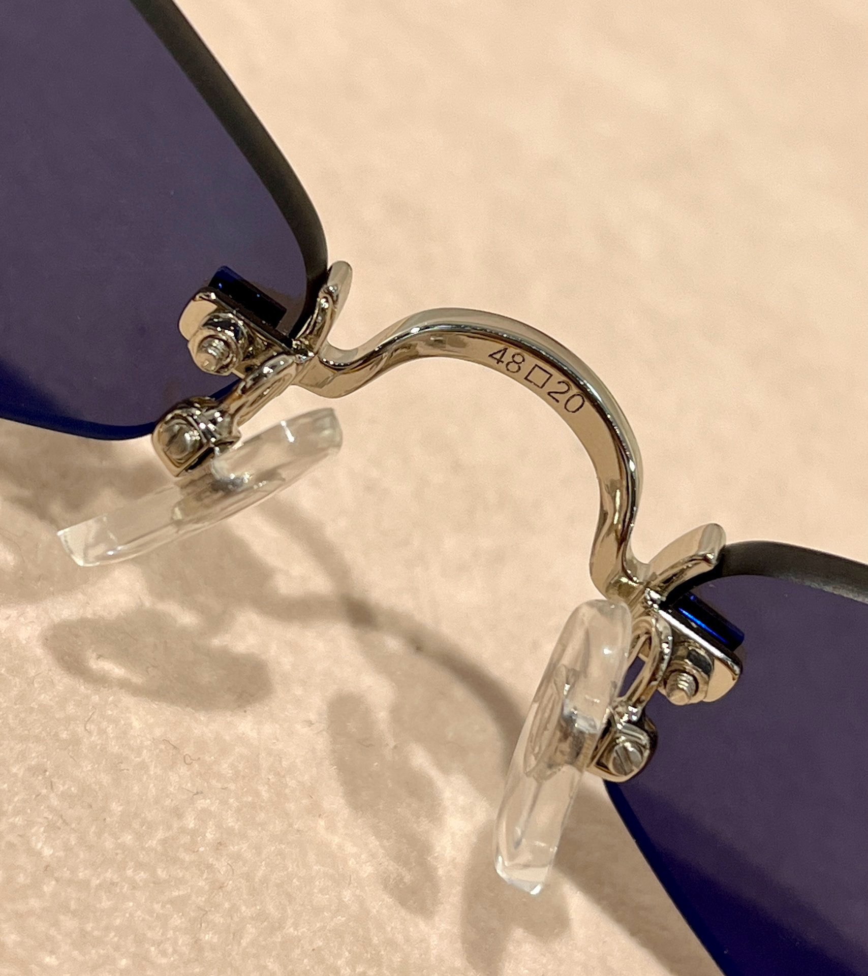  Cartier
Mod：CT
Size：48口20-140
杏仁形片形
抛光镀金饰面
1v1
高精篆刻