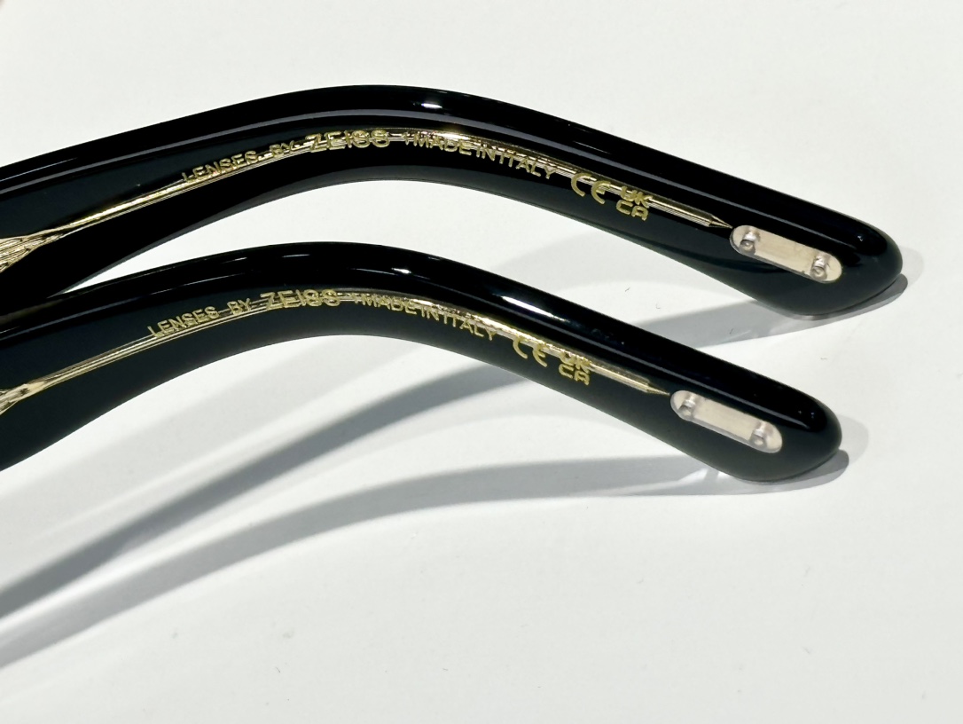  𝐓𝐎𝐌 𝐅𝐎𝐑𝐃
MOD：FT1203
size：54口19-135
