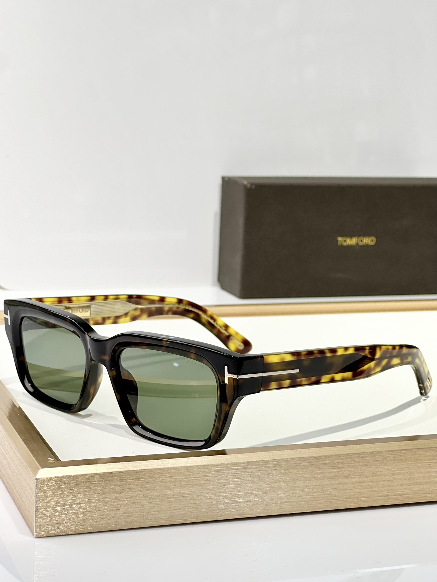  𝐓𝐎𝐌 𝐅𝐎𝐑𝐃
MOD：FT1203
size：54口19-135
