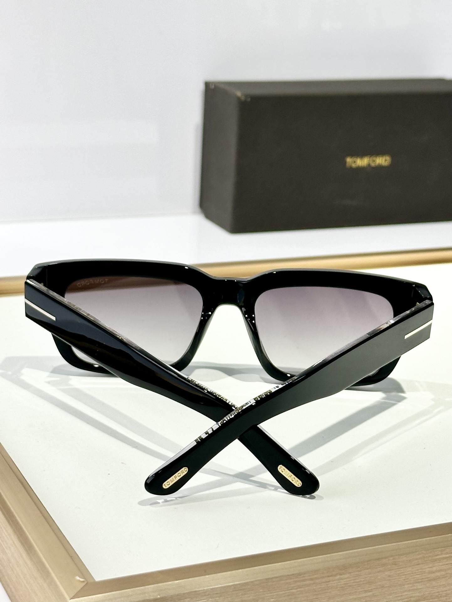  𝐓𝐎𝐌 𝐅𝐎𝐑𝐃
MOD：FT1203
size：54口19-135

