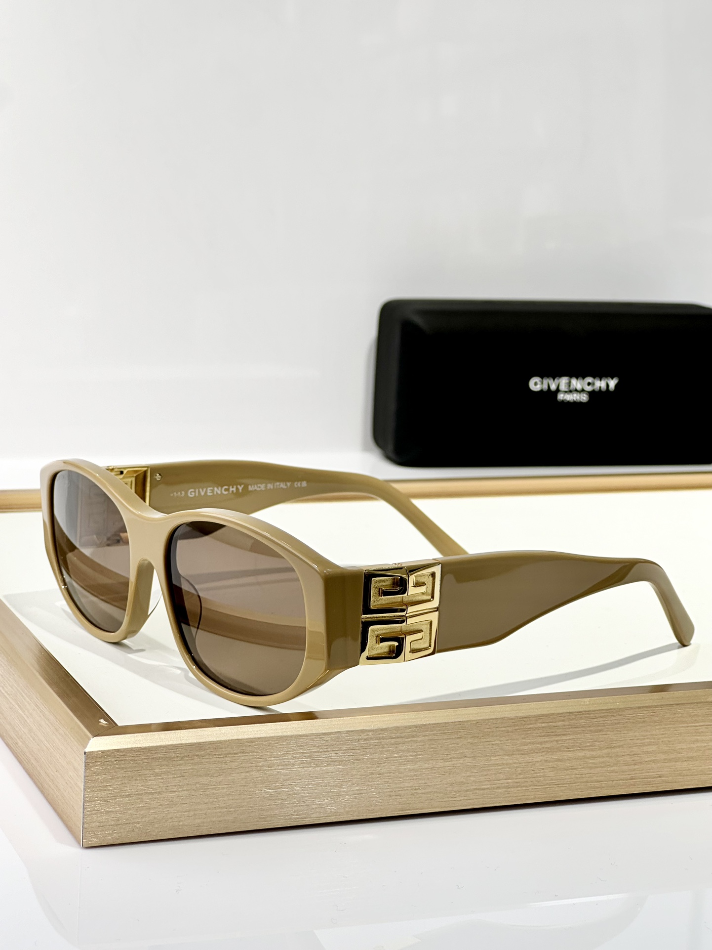  𝐆𝐈𝐕𝐄𝐍𝐂𝐇𝐘
MOD：gv40054I
size：58口16-125
