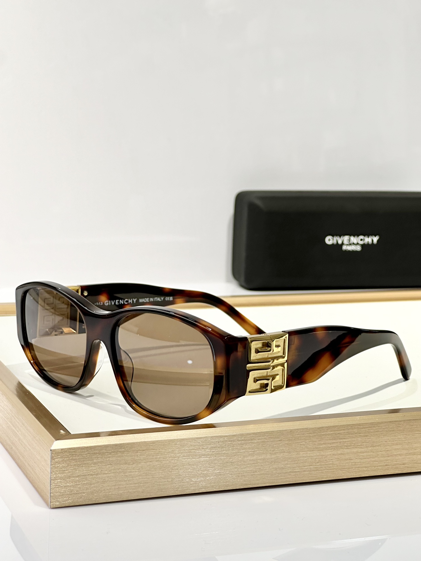  𝐆𝐈𝐕𝐄𝐍𝐂𝐇𝐘
MOD：gv40054I
size：58口16-125

