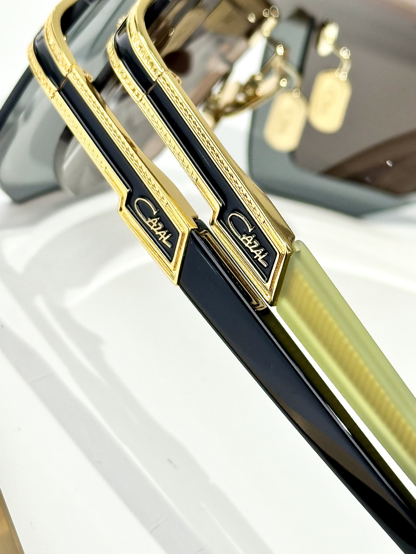  Cazal
MODEL：M889
SIZE：158口0-135
