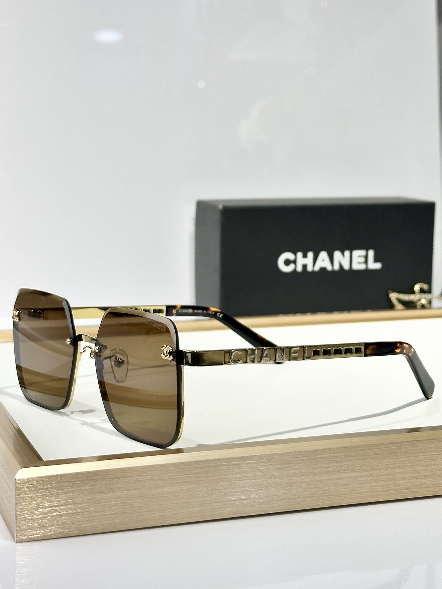  CHANEL
MOD：CH7357
Size：56口16-145
