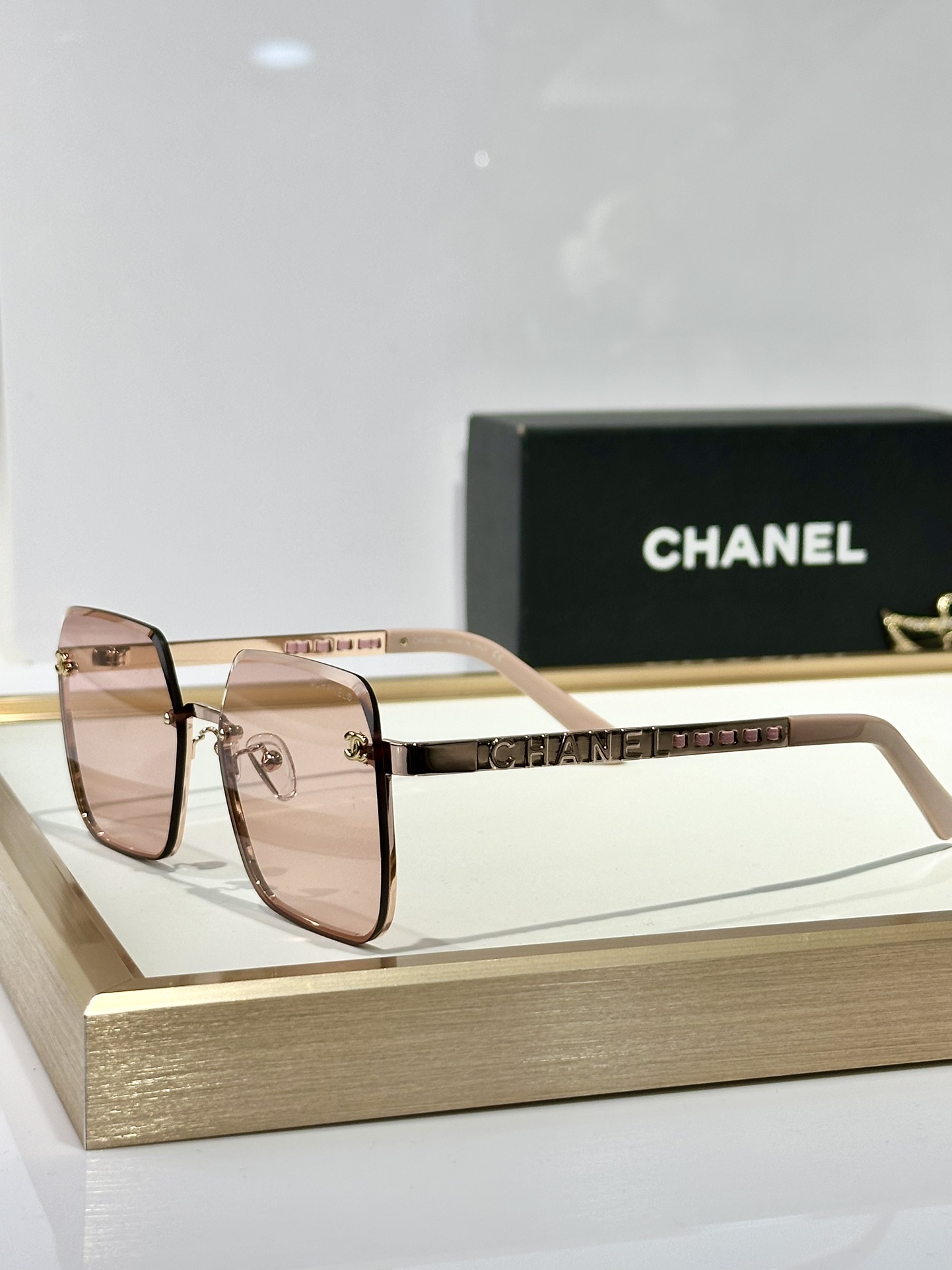  CHANEL
MOD：CH7357
Size：56口16-145
