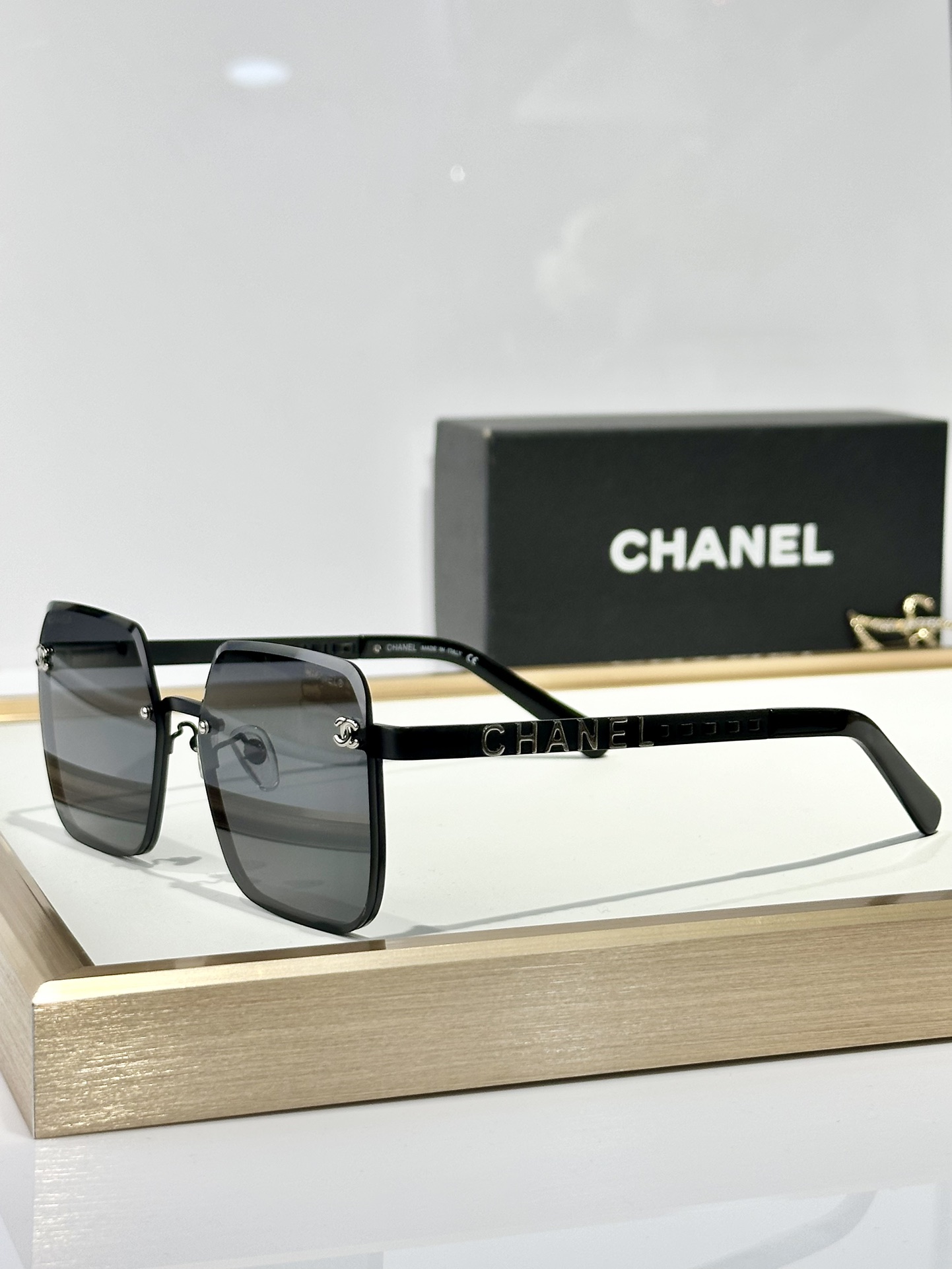  CHANEL
MOD：CH7357
Size：56口16-145
