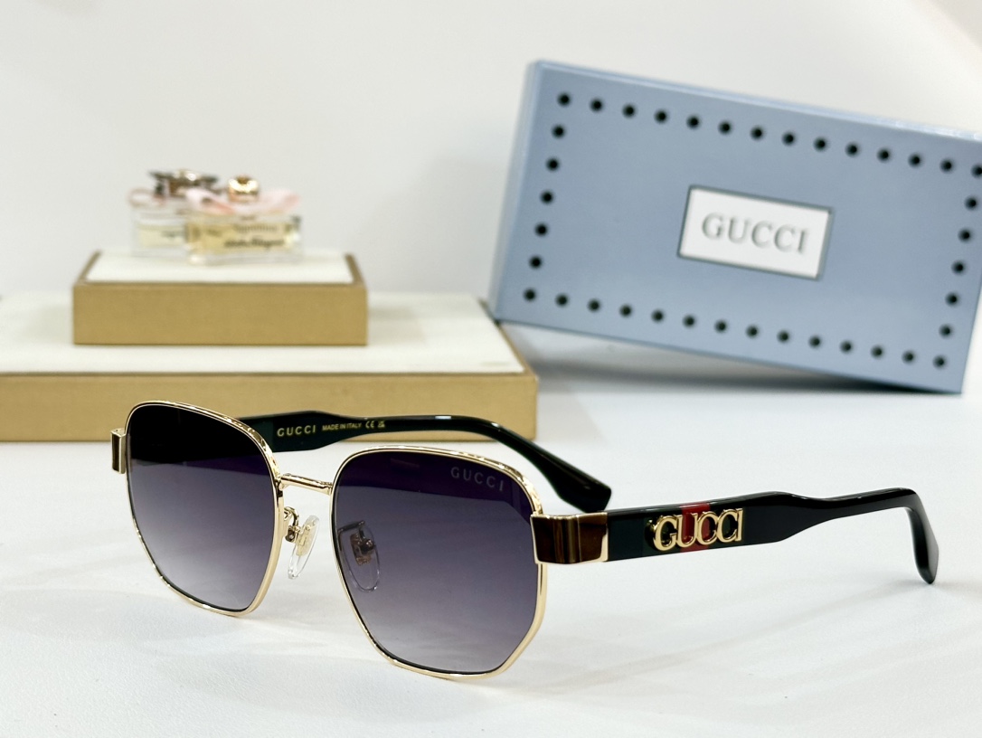  GUCCI
MOD：GG1407
Size：54口19-145

