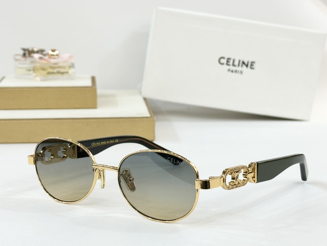  CELINE
MOD：CL40253
Size：53口18-145
