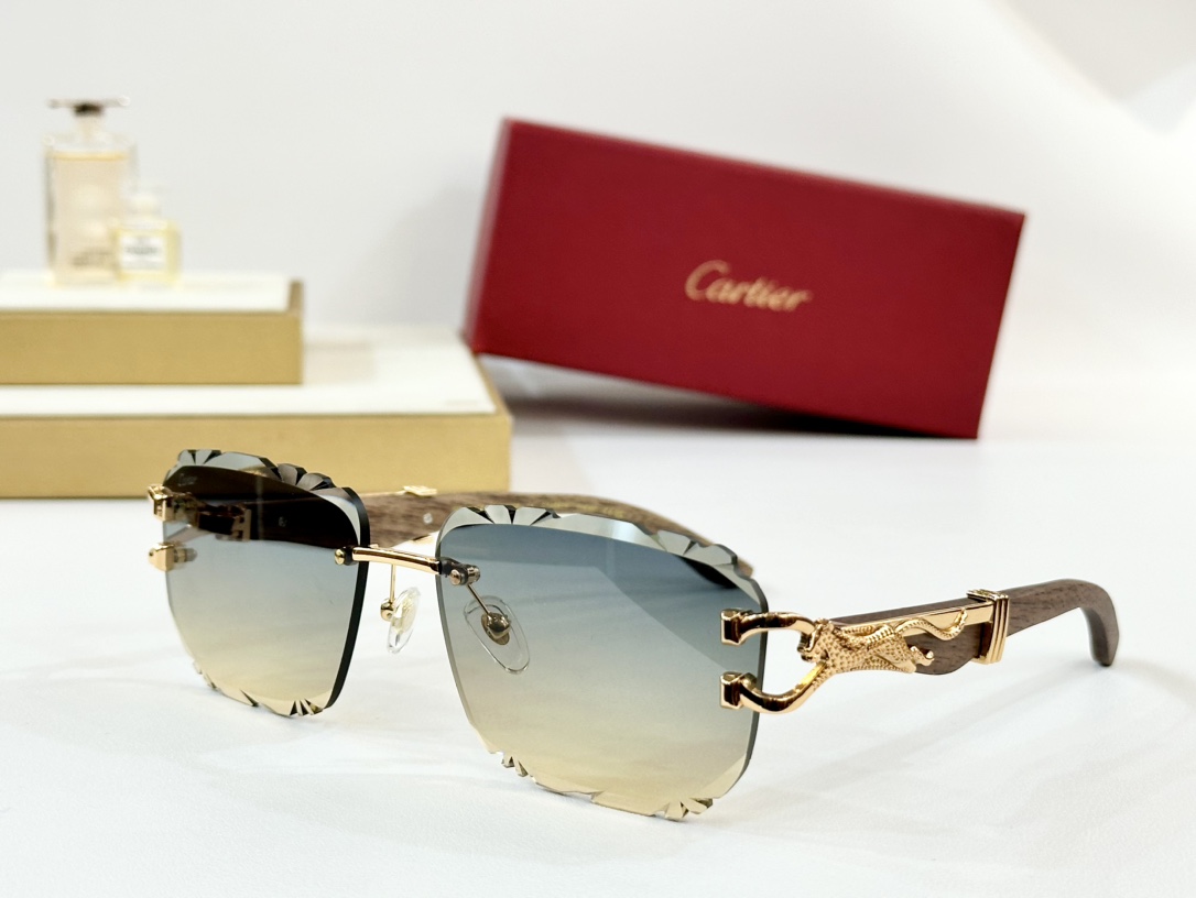 Cartie*
MODEL：CT0593S
SIZE 135
变色
墨镜