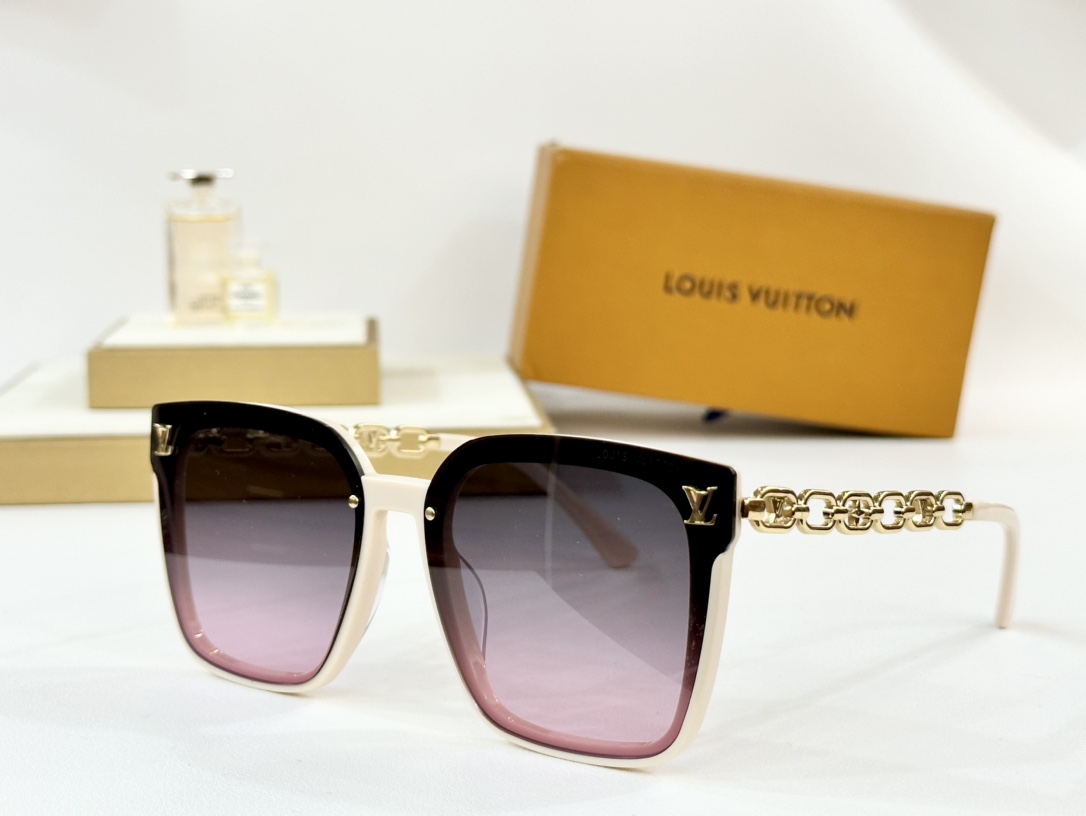  LOUIS VUITTON
MODELZ1853U
SIZE54口23-145
