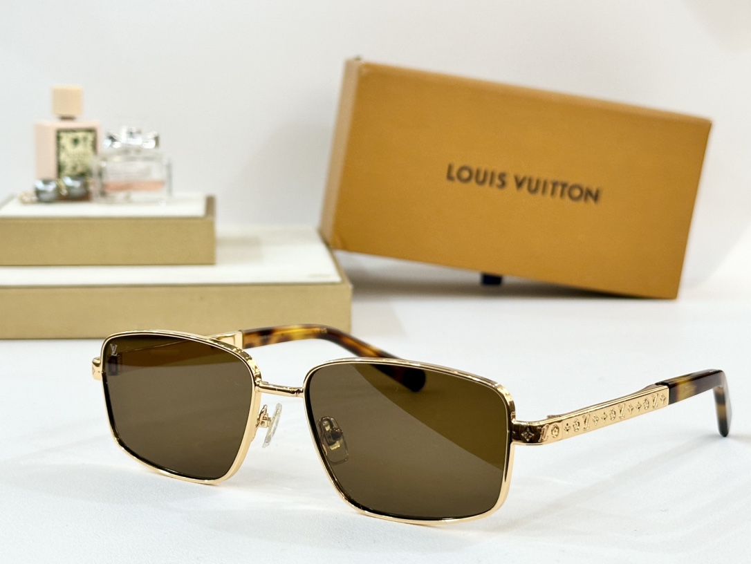  LOUIS VUITTON
MOD：Z2042U
Size：58口16 142

