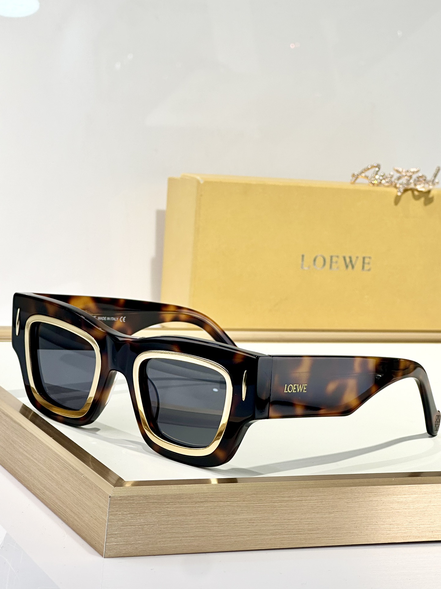  LOEWE
MOD：LW40178U
Size：47口23 145
