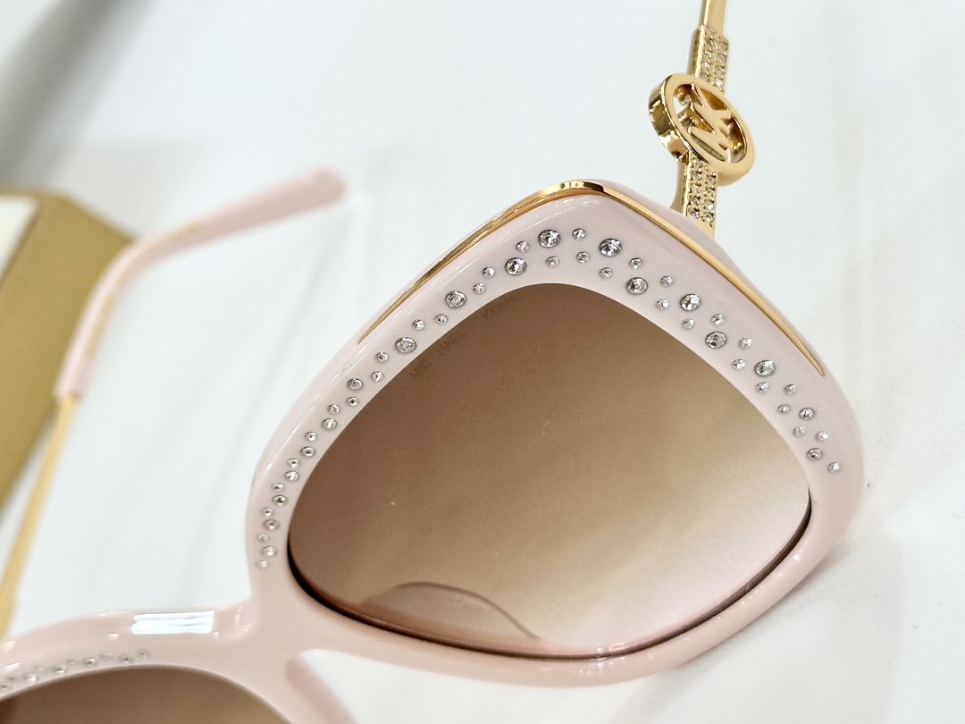  MICHAEL KORS
MODEL：MK 2161BU
SIZE：58口16-145
